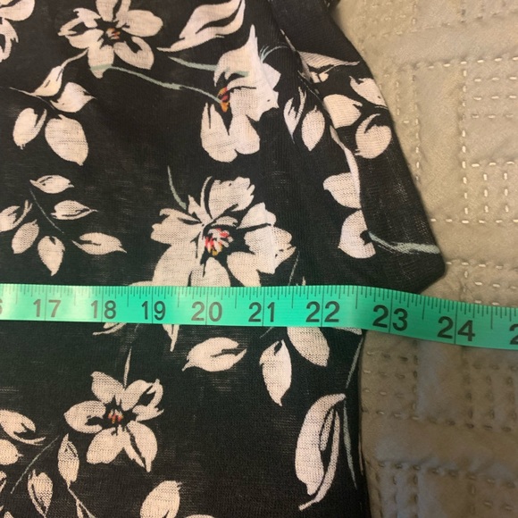 NEW! Maurices Top - Picture 9 of 9